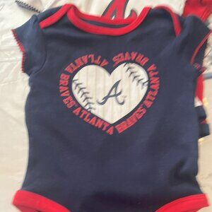 Onesie New with tags Girl's Atlanta Braves set of 3 size 6 / 9 months